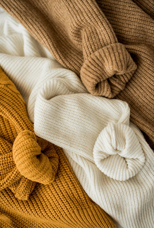 Winter Travel While Pregnant: Your Guide to Warm, Safe, and Stylish Maternity Jackets