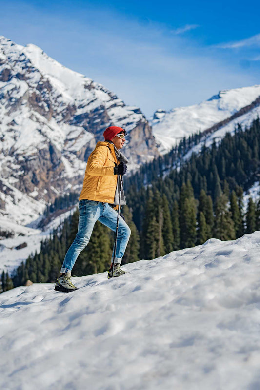 How to Choose the Perfect Snow Jacket for Men in India