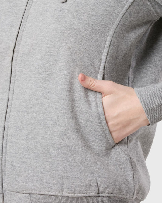 Best Jackets for Winter Airport Travel and Stylish Outfit Tips for Chilly Flights