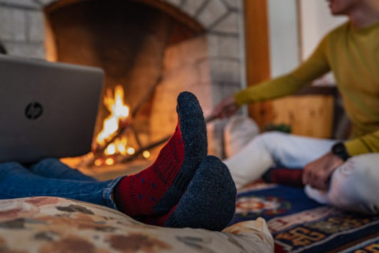 6 Reasons Why Cushioned Woolen Socks Are Winter Essentials