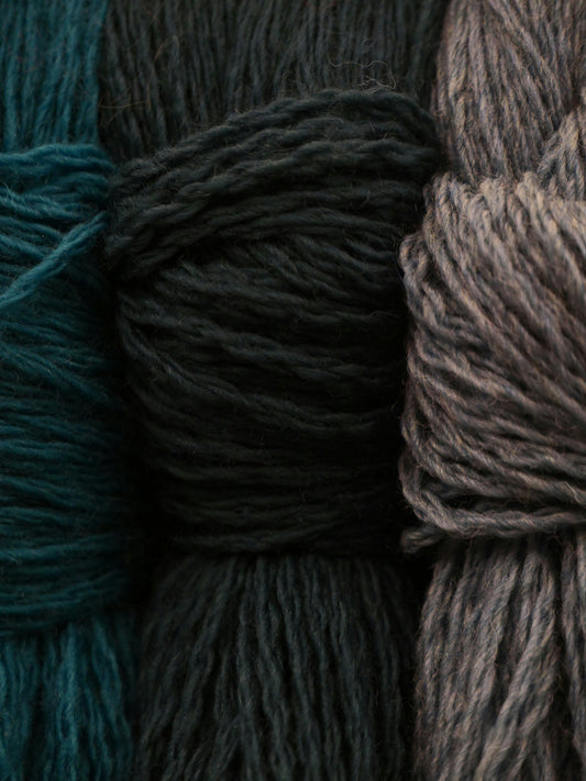 Best Jacket Material for Winter Travel: Wool, Fleece, or Shell Explained Simply