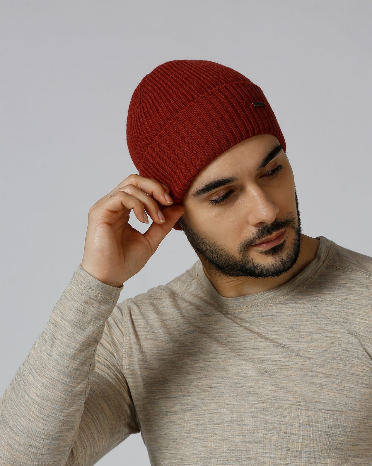 Stylish woolen caps for mens online