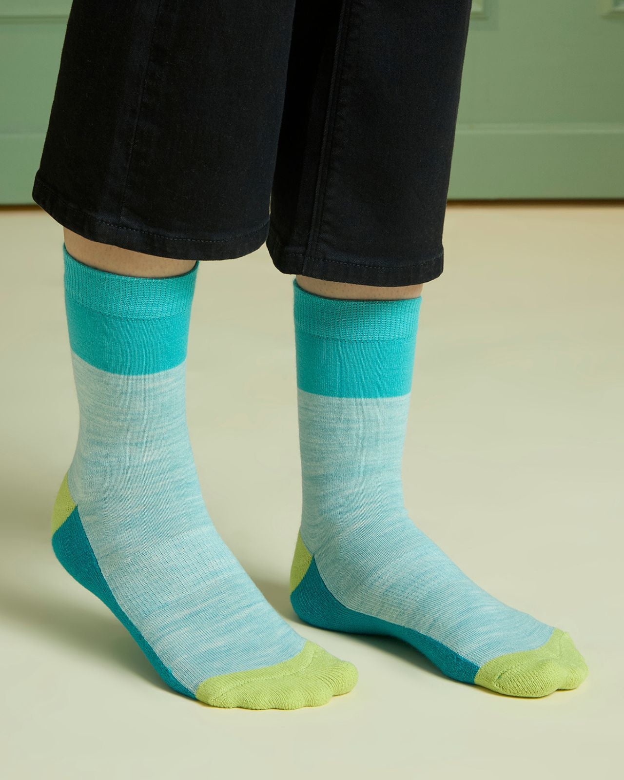 Crew Length Technical Cushioned Socks For Women