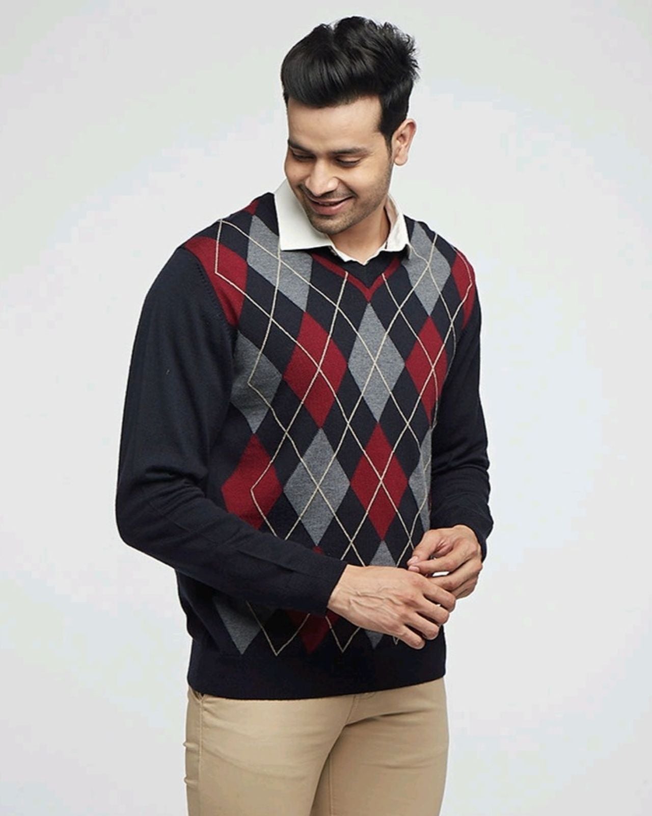 Merino Wool Monte Carlo V-Neck Fashion Sweater For Men