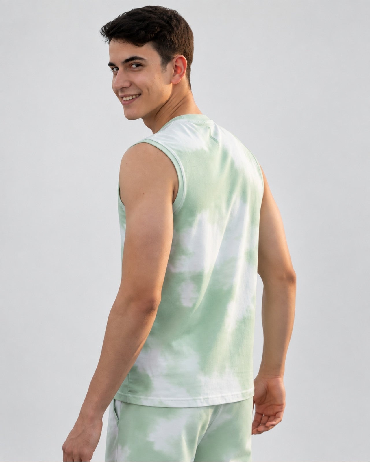 Men's Cloudy Vest